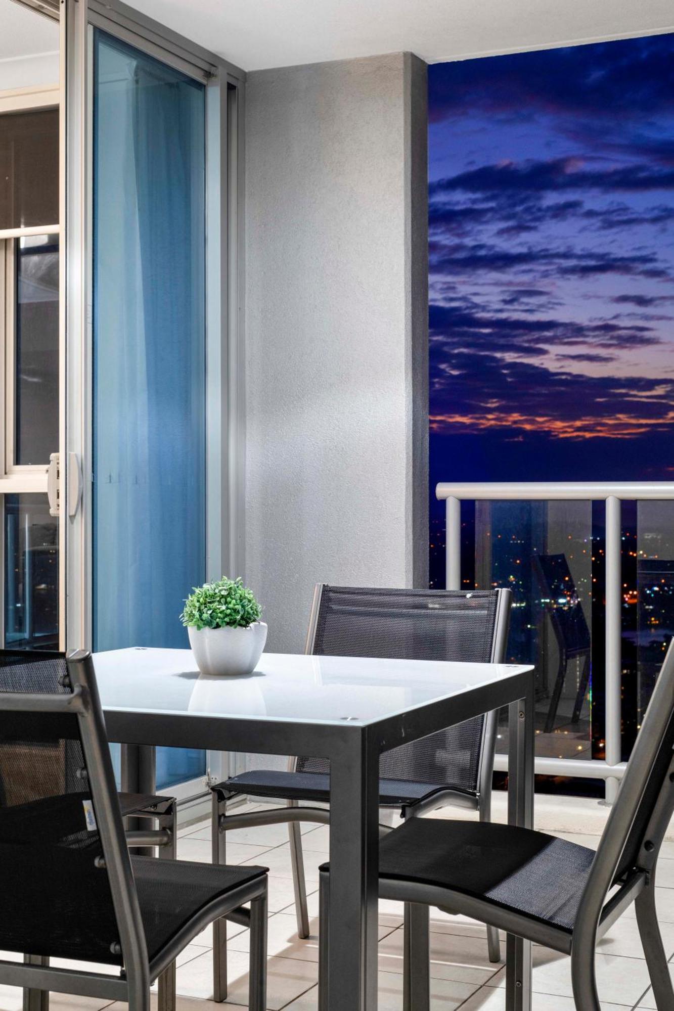 Chevron Renaissance - Self Contained & Privately Managed Apartments Gold Coast Zewnętrze zdjęcie